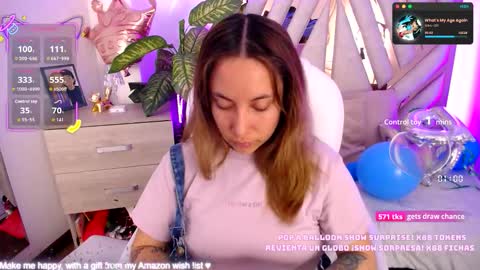 Snapshot of nyx_andria chatting on 10/14/25, 09:04 Alex . online show from 10/14/25, 09:04