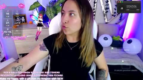 Snapshot of nyx_andria chatting on 10/27/25, 09:52 Alex . online show from 10/27/25, 09:52