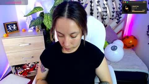 Snapshot of nyx_andria chatting on 11/03/25, 10:32 Alex . online show from 11/03/25, 10:32