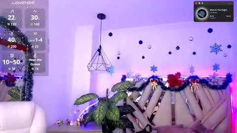 Snapshot of nyx_andria chatting on 11/23/25, 08:52 Alex . online show from 11/23/25, 08:52