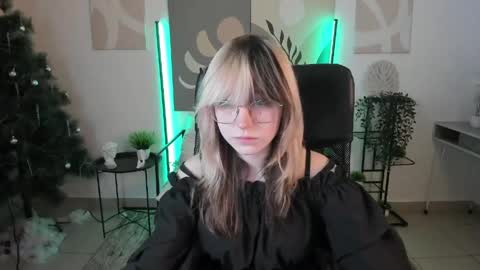 Snapshot of nyxcalderra chatting on 05/18/26, 04:51 Nyx online show from 05/18/26, 04:51