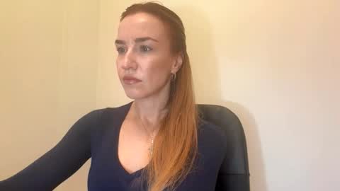 Snapshot of nyxelia_ chatting on 11/11/25, 08:14 Anastasia online show from 11/11/25, 08:14