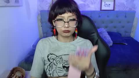 Snapshot of nyxie_ chatting on 10/03/25, 07:55 nyxie online show from 10/03/25, 07:55