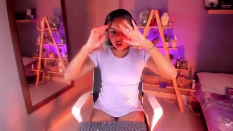 Nyx online show from 09/17/25, 07:59