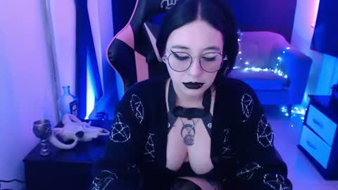 Snapshot of nyxnocturne chatting on 06/18/26, 11:58 Nyx online show from 06/18/26, 11:58