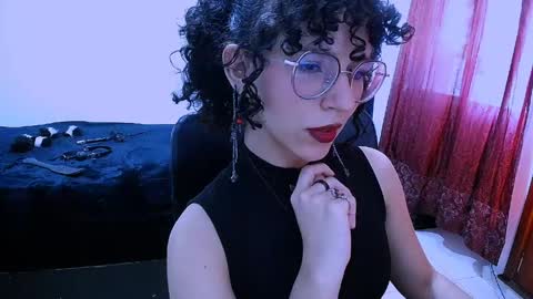 Nyxxei online show from 04/06/26, 08:10