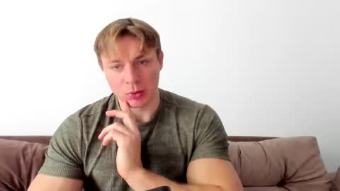 Snapshot of o_r_b_i_t chatting on 02/24/25, 09:32 o_r_b_i_t online show from 02/24/25, 09:32