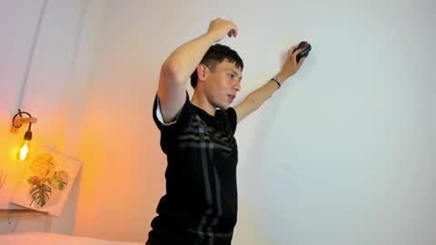 Snapshot of oasis_ossa chatting on 12/09/24, 05:07 Lyam online show from 12/09/24, 05:07