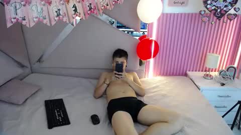 Snapshot of oblivionlove chatting on 02/12/26, 01:39 oblivionlove online show from 02/12/26, 01:39