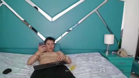 Snapshot of oblivionlove chatting on 03/03/26, 01:50 oblivionlove online show from 03/03/26, 01:50