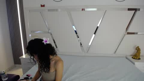 Snapshot of oblivionlove chatting on 04/25/26, 04:04 oblivionlove online show from 04/25/26, 04:04