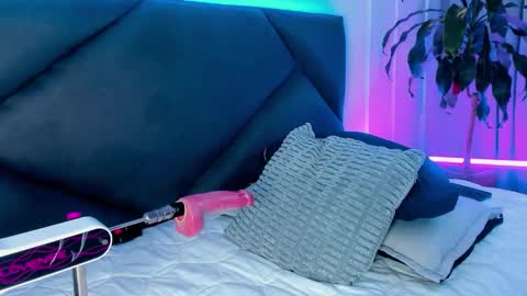 Snapshot of obsessions_of_lua chatting on 02/25/26, 01:26 Lua bohareal online show from 02/25/26, 01:26