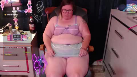 Snapshot of obsidian_playmate chatting on 09/17/25, 02:41 Obsidian playmate online show from 09/17/25, 02:41