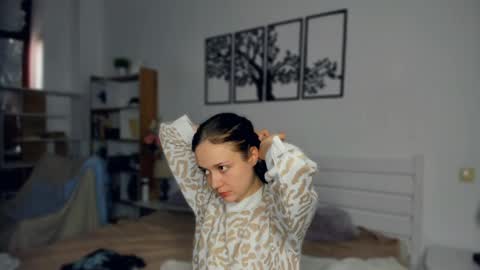 Elis online show from 04/06/26, 04:46