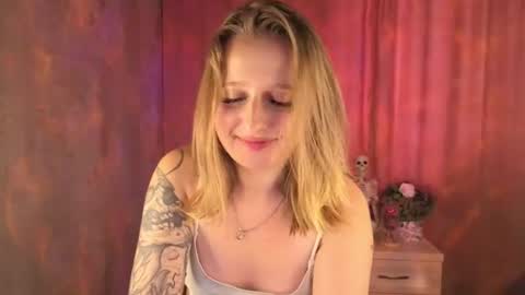Lili 3 online show from 07/22/26, 01:19