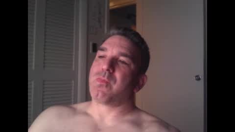Snapshot of oceanmanx chatting on 12/11/24, 03:13 Ocean online show from 12/11/24, 03:13