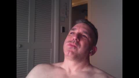 Snapshot of oceanmanx chatting on 12/13/24, 03:49 Ocean online show from 12/13/24, 03:49