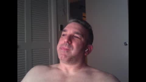 Snapshot of oceanmanx chatting on 01/19/25, 05:15 Ocean online show from 01/19/25, 05:15