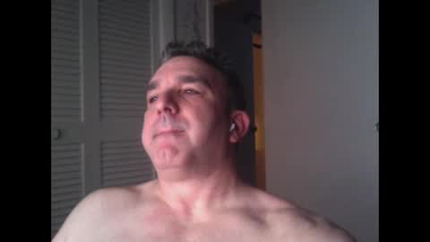 Snapshot of oceanmanx chatting on 01/26/25, 03:59 Ocean online show from 01/26/25, 03:59