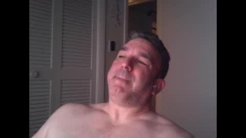 Snapshot of oceanmanx chatting on 02/26/25, 02:37 Ocean online show from 02/26/25, 02:37