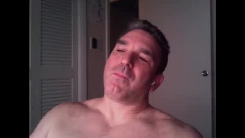 Snapshot of oceanmanx chatting on 09/12/25, 03:17 Ocean online show from 09/12/25, 03:17