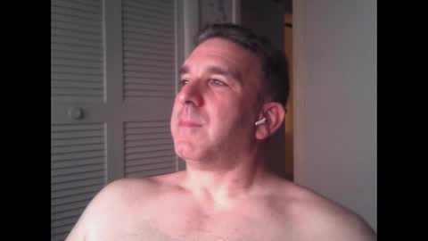 Snapshot of oceanmanx chatting on 04/29/26, 02:15 Ocean online show from 04/29/26, 02:15