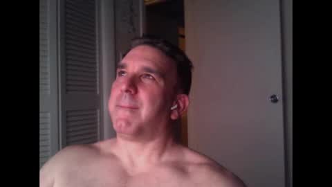 Snapshot of oceanmanx chatting on 05/01/26, 03:00 Ocean online show from 05/01/26, 03:00