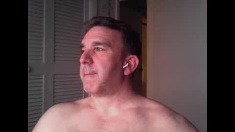 Snapshot of oceanmanx chatting on 05/10/26, 01:55 Ocean online show from 05/10/26, 01:55