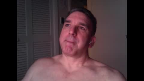 Snapshot of oceanmanx chatting on 05/18/26, 01:35 Ocean online show from 05/18/26, 01:35