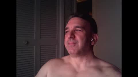 Snapshot of oceanmanx chatting on 05/26/26, 03:13 Ocean online show from 05/26/26, 03:13