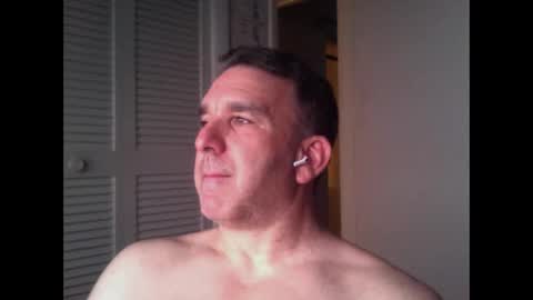 Snapshot of oceanmanx chatting on 05/29/26, 03:04 Ocean online show from 05/29/26, 03:04