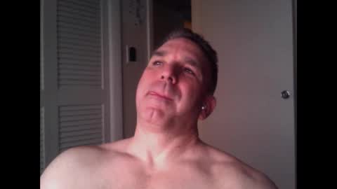Snapshot of oceanmanx chatting on 05/31/26, 01:25 Ocean online show from 05/31/26, 01:25