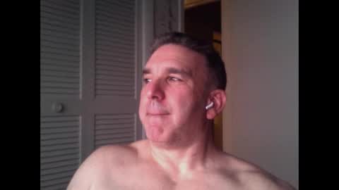Snapshot of oceanmanx chatting on 06/03/26, 01:08 Ocean online show from 06/03/26, 01:08