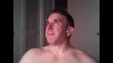 Snapshot of oceanmanx chatting on 06/05/26, 03:13 Ocean online show from 06/05/26, 03:13