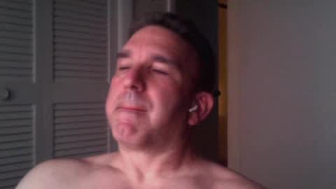 Snapshot of oceanmanx chatting on 07/04/26, 03:24 Ocean online show from 07/04/26, 03:24