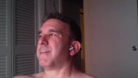 Snapshot of oceanmanx chatting on 07/18/26, 04:38 Ocean online show from 07/18/26, 04:38