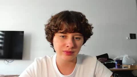 Evie online show from 03/23/26, 07:23