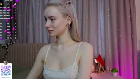 Snapshot of odeliagrace chatting on 05/17/26, 04:32 Agata online show from 05/17/26, 04:32