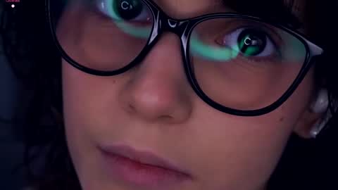 Thea online show from 10/11/25, 07:45