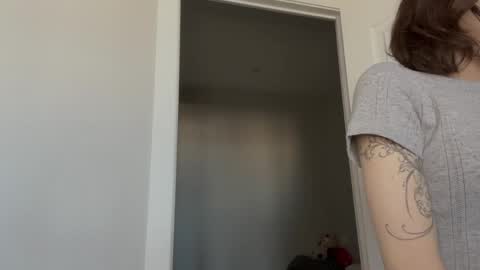 Thea online show from 04/16/26, 04:35