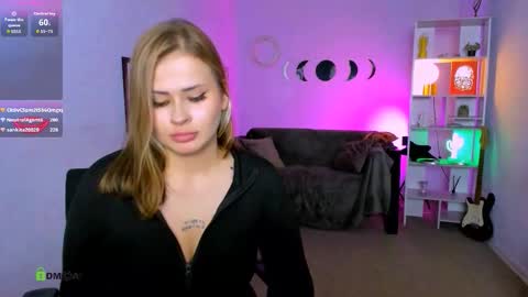 Snapshot of odri_sweet chatting on 10/10/25, 10:42 odri_sweet online show from 10/10/25, 10:42