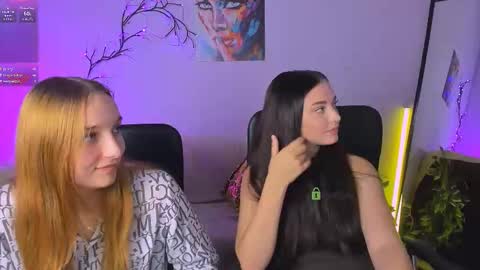 Snapshot of odri_sweet chatting on 10/13/25, 03:23 odri_sweet online show from 10/13/25, 03:23