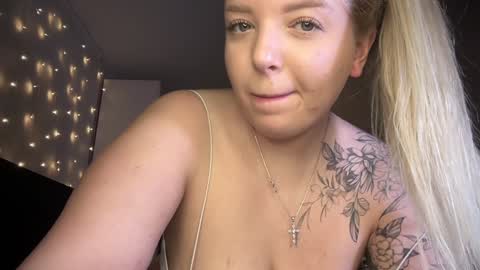 Snapshot of odriolsen chatting on 01/23/25, 03:01 Odri online show from 01/23/25, 03:01