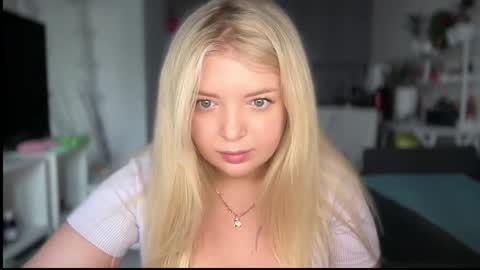 Snapshot of odriolsen chatting on 04/25/26, 11:13 Odri online show from 04/25/26, 11:13