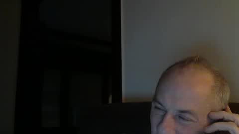 Snapshot of office_slr chatting on 12/28/24, 02:33 Officer online show from 12/28/24, 02:33