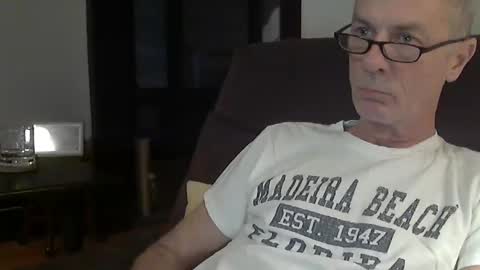 Snapshot of office_slr chatting on 12/28/24, 07:55 Officer online show from 12/28/24, 07:55