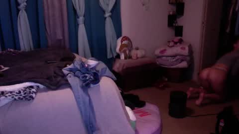 Snapshot of officiallyp chatting on 01/08/25, 12:06 Miss Star online show from 01/08/25, 12:06
