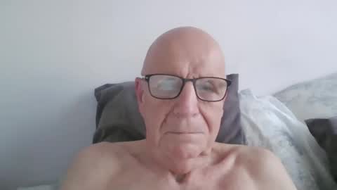 Snapshot of oggi95 chatting on 04/10/26, 06:18 oggi95 online show from 04/10/26, 06:18