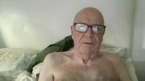 Snapshot of oggi95 chatting on 07/08/26, 06:34 oggi95 online show from 07/08/26, 06:34