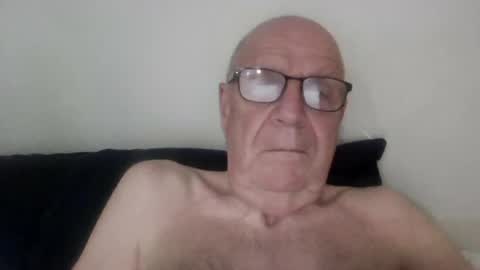 Snapshot of oggi95 chatting on 07/10/26, 06:17 oggi95 online show from 07/10/26, 06:17
